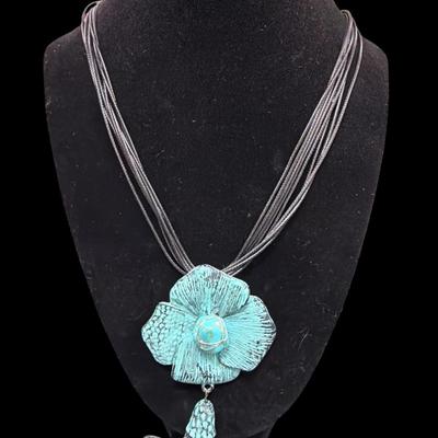 Turquoise Style and Mixed Material Necklaces including a turquoise Flower Necklace