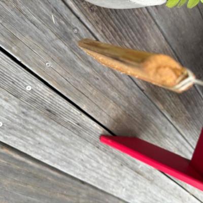OUTDOOR SMALL PLANT AND WIND CHIME