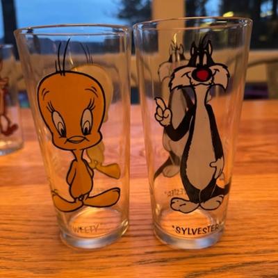 LOONEY TUNES GLASSES x 13