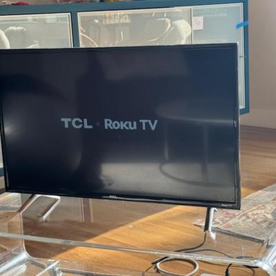 ROKU TV WITH REMOTE