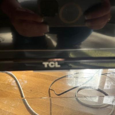 ROKU TV WITH REMOTE