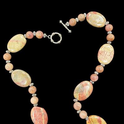 Agate and carnelian Stone Beaded Necklace with Toggle Clasp