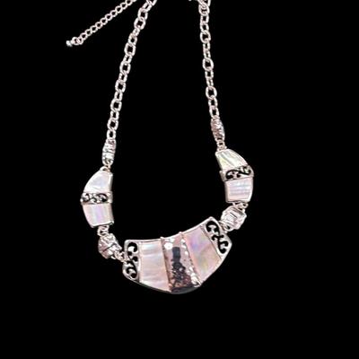 Assorted Set of 5 necklaces