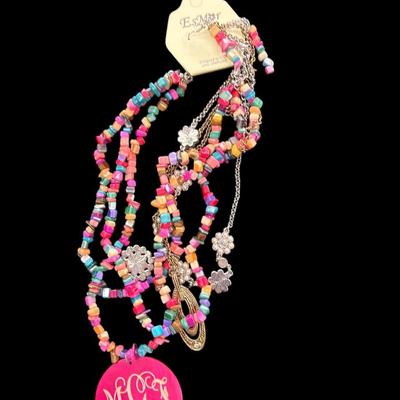 Assortment of 6 colorful necklaces