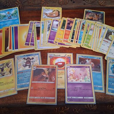 Pokémon Cards TCG 50 cards