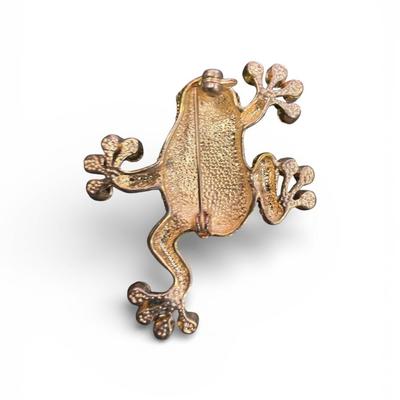 Vintage Monet Gold Tone Green Rhinestone Crawling Frog Brooch