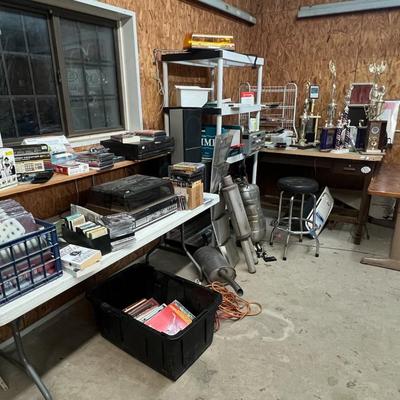 Lot 47: Records. Electronics & More | EstateSales.org
