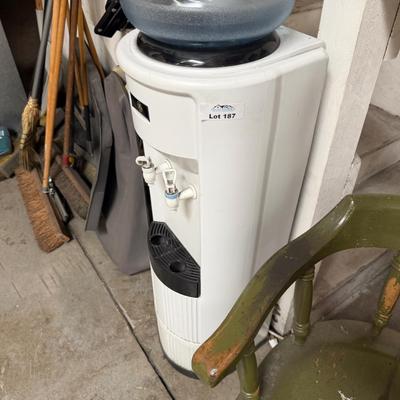 GE hot cold water cooler