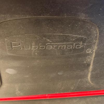 Heavy Duty Rubbermaid Rolling Bin / Cart