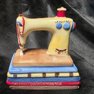 Debbie Mumm Sewing Machine Porcelain Trinket Box Quilting Craft Hinged