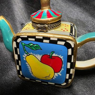 Greenbrier Teapot Porcelain Trinket Box Pear Apple Fruit Hinged Collectible