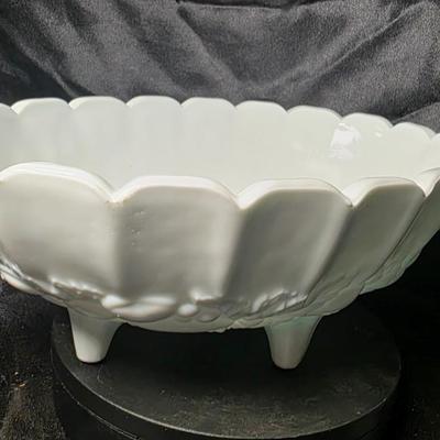 Vintage Indiana Glass “Garland” White Milk Glass Footed Oval Fruit Bowl Centerpiece