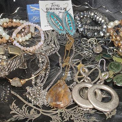 Vintage Jewelry Bundle with Turquoise Earrings Agate Pendant Watch Bundle 2