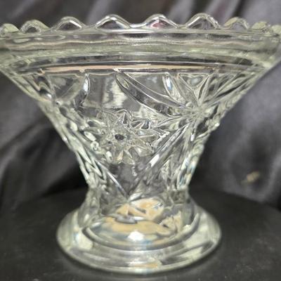 Vintage Anchor Hocking Early American Prescut Star Vase Stand