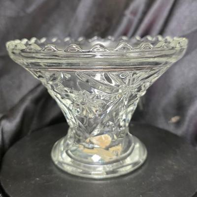 Vintage Anchor Hocking Early American Prescut Star Vase Stand