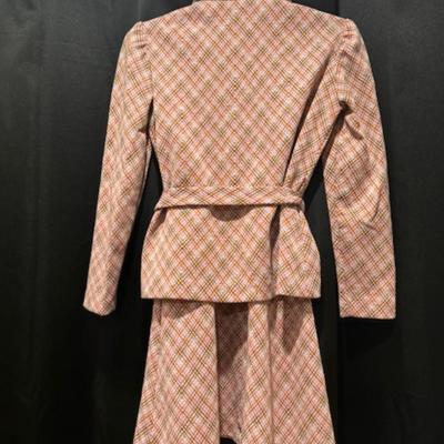 3 Skirt Suit Outfits