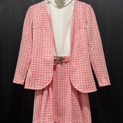 3 Skirt Suit Outfits