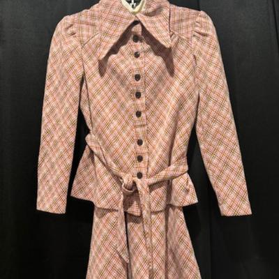 3 Skirt Suit Outfits