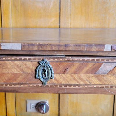 1207 - Taper Legged Inlay One Drawer Table