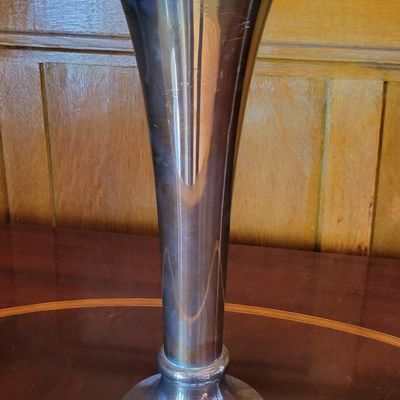 1215 - Ralph Lauren Trumpet Vase
