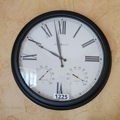 1225 - Howard Miller Front Gate Clock