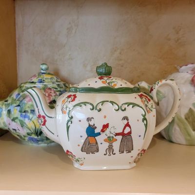 1248 - Contents of 3 Shelves Dishes, Teapots and Decor