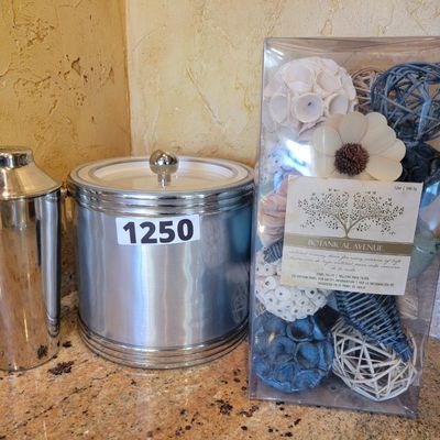 1250 - Ice Bucket, Martini Shaker, Decorative Balls