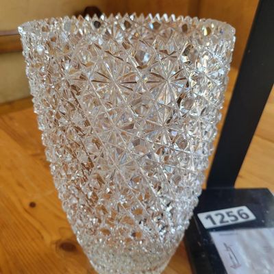 1256 - Legacy Wine Opener + Chipped Crystal Vase