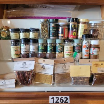 1262 - Contents of Drawer
