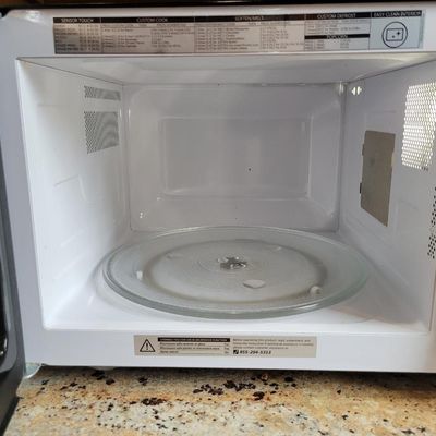 1287 - Microwave