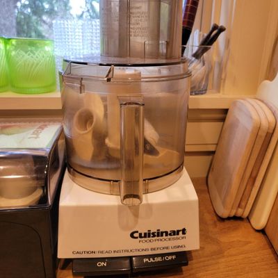 1296 - Cuisinart Food Processor / Cutting Boards / Windowsill of Glass