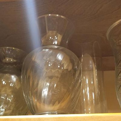 1299 - 5 Shelves of Salad Bowls and Plates ++