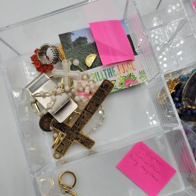 1329 - Lot of Broken and Misc Costume Jewelry