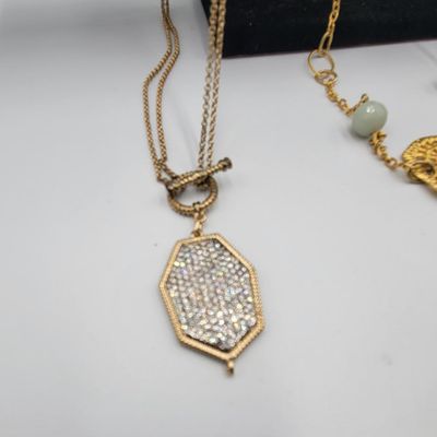 1332 - Lot of Gold Tone Costume Jewelry