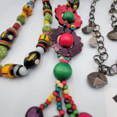 1333 - Lot of Beaded Multicolor Beaded Necklases