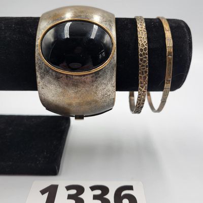 1336 - Lot of 5 Costume Bracelets