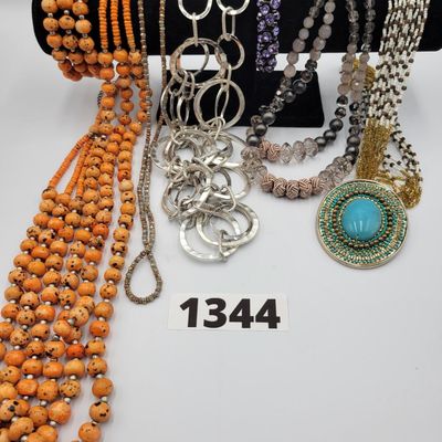 1344 - Lot of 6 Costume Necklases