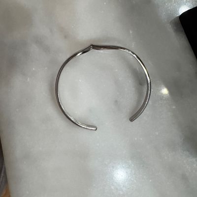 Vintage Avon Cuff Bracelet L2