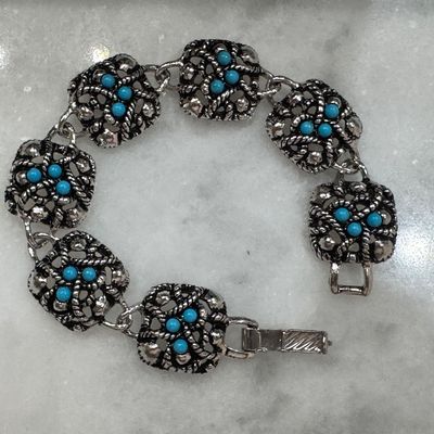 Vintage Avon Bracelet L1