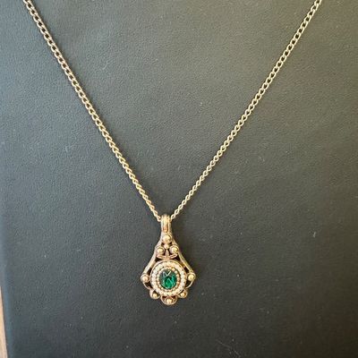 Beautiful Avon Necklace GL2