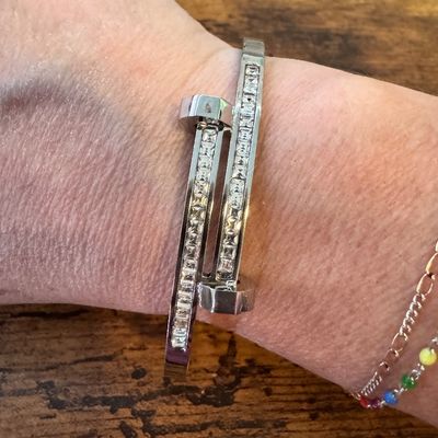 Cute Sparkly Stainless Steel Bangle K2