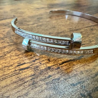 Cute Sparkly Stainless Steel Bangle K2