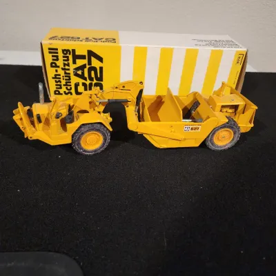 Vintage NZG 127 Caterpillar 627 Push-Pull Scraper 1:50 Diecast Model W/ Box W.Germany