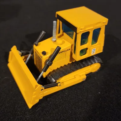 Caterpillar Cat 966D Radloader 1:50 Scale Model #237DM New & Caterpillar Cat D4E Dozer - NZG 1:50 Scale Diecast Model #205 With Box