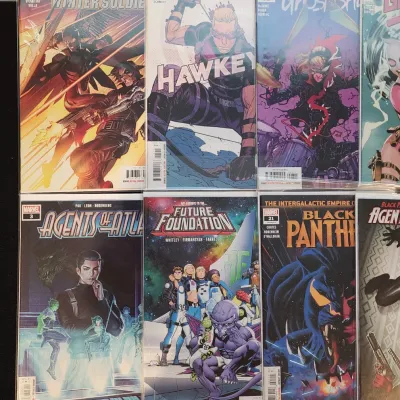Marvel Comic Book Lot Fantastic Four Black Panther Hawkeye & Much More