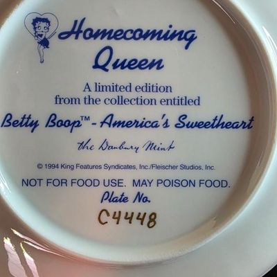 Danbury Mint Betty Boop Homecoming Queen Limited Edition Collector Plate - 1994 America's Sweetheart Series