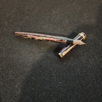High Value 3 to 4 Figure Vintage Parker Duofold Striped Fountain Pen Dusty Red Celluloid Blue Diamond Cap Rare