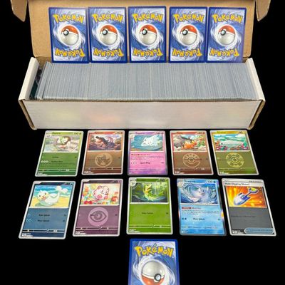 Sale Photo Thumbnail #31: Includes holos and more. Total of 1000+ cards. [LG]