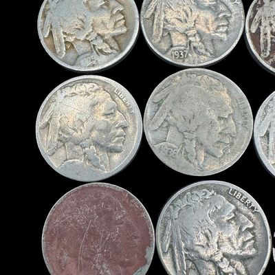 Sale Photo Thumbnail #183: Includes 19 Buffalo nickels, and three Jefferson war nickels. Total of 22 coins with assorted dates. [PM]