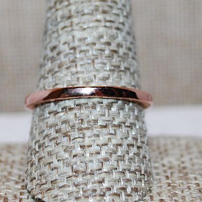 Size 10 Marked .925 Interesting "Pearl & Pear" Stone Ring on a Rose Gold Silver Band (2.5g)